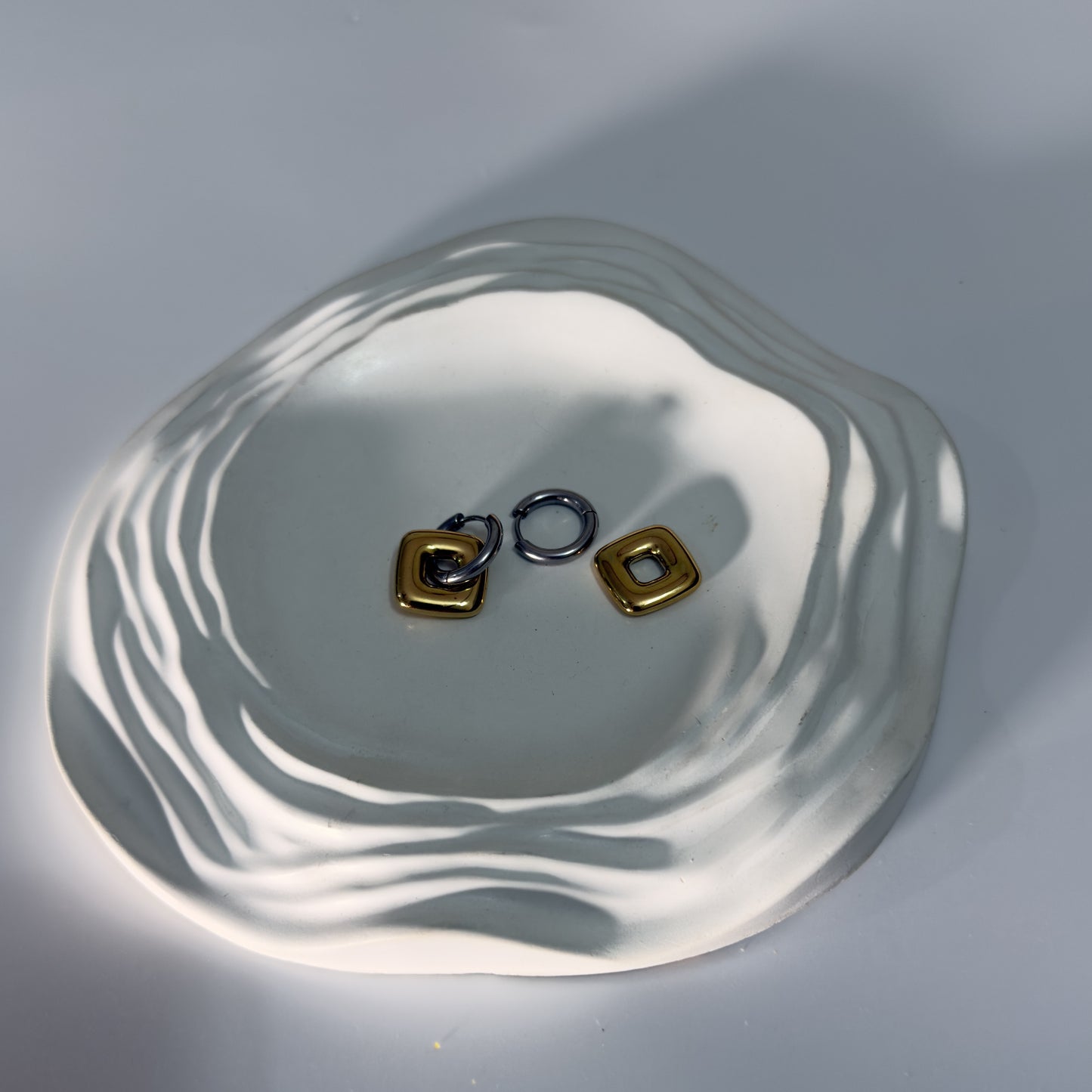 Celia Hoops